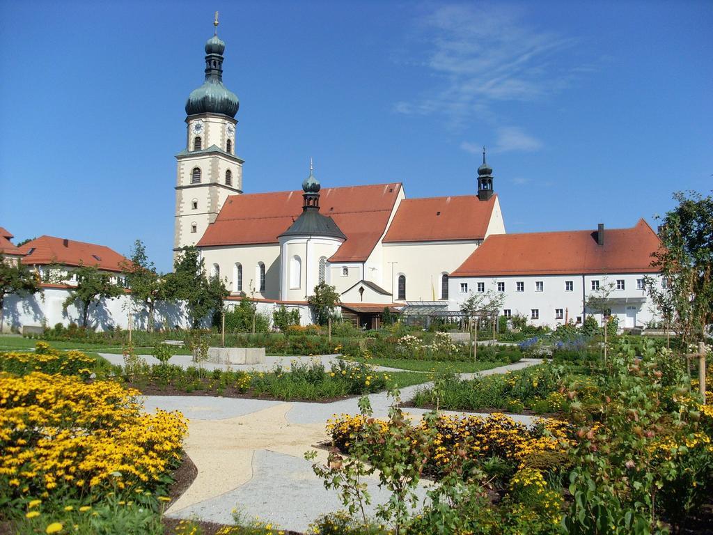 Gasthof - Pension Schamberger Neukirchen beim Heiligen Blut Luaran gambar